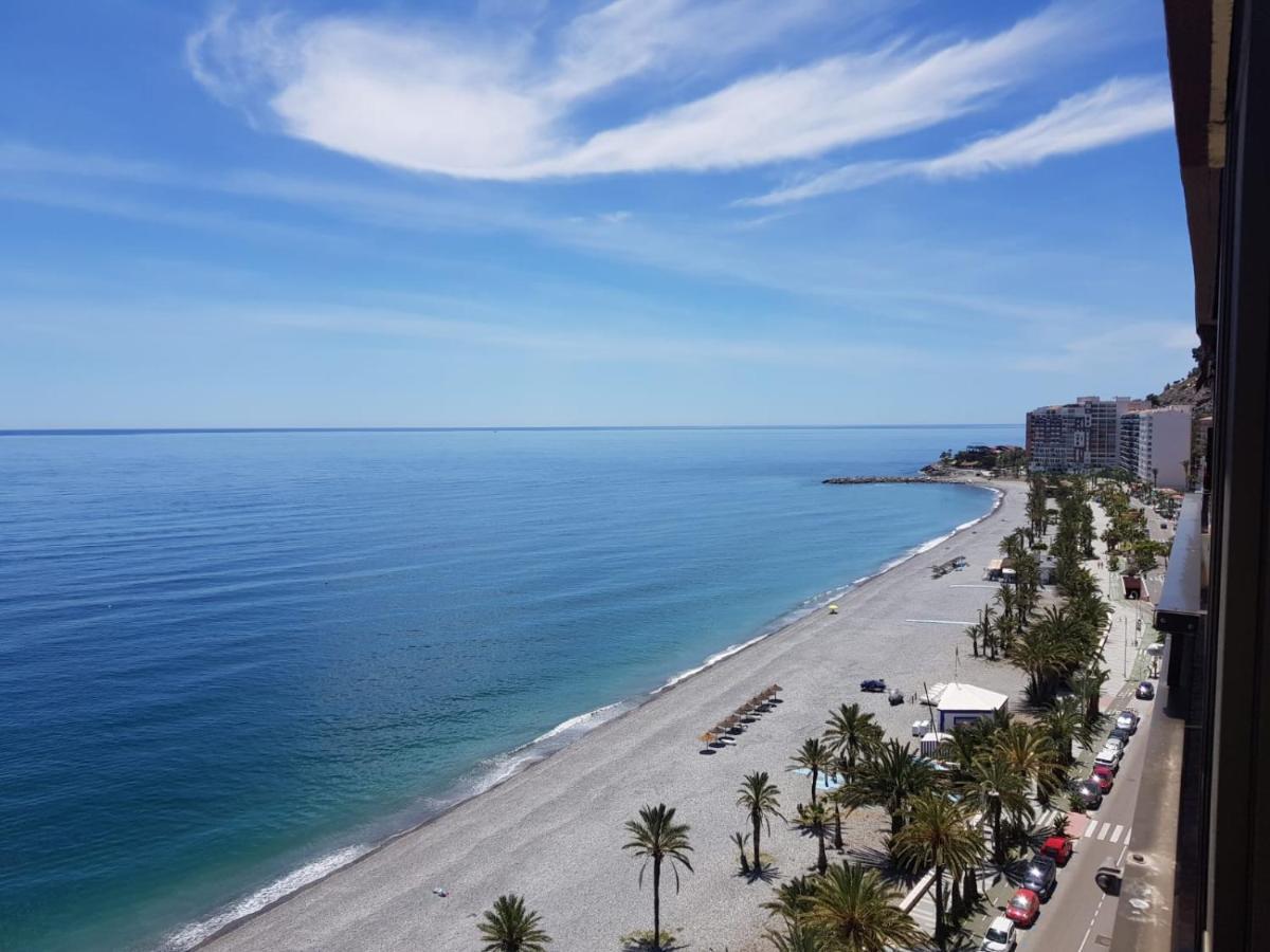 Atico En Almunecar. Primera Linea De Playa Con Vistas Espectaculares Bagian luar foto